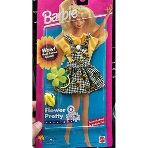 Vintage 1995 Barbie Flower Pretty Fashion Sunflower Dress & Shoes Clothing